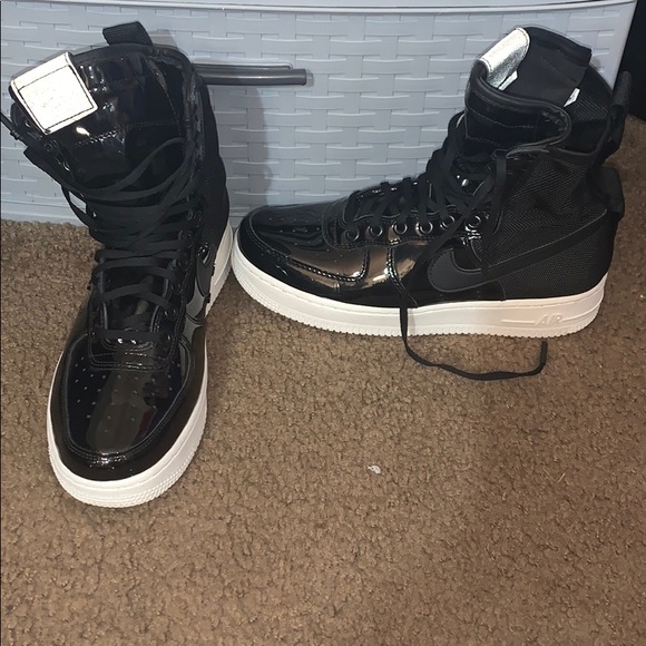 Ruby Rose x Wmns SF Air Force 1 Premium 'Black' - Picture 2 of 4